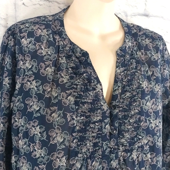 Gap Top Button Down Smocked in Front Floral 3/4 Sleeve Sz L - Picture 2 of 5